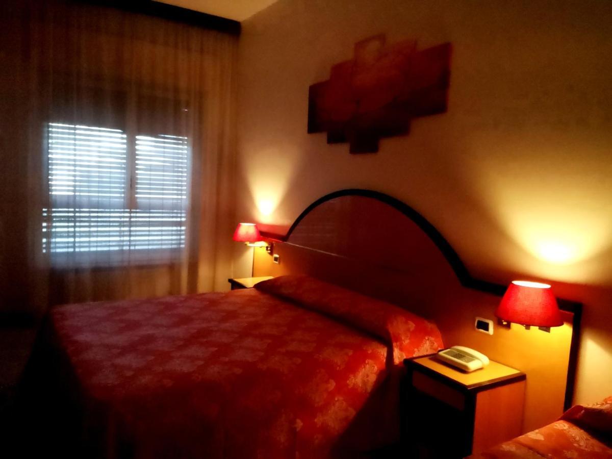 H&L Hotel Cinisello Balsamo Bagian luar foto