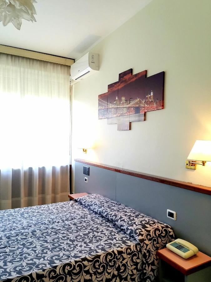 H&L Hotel Cinisello Balsamo Bagian luar foto